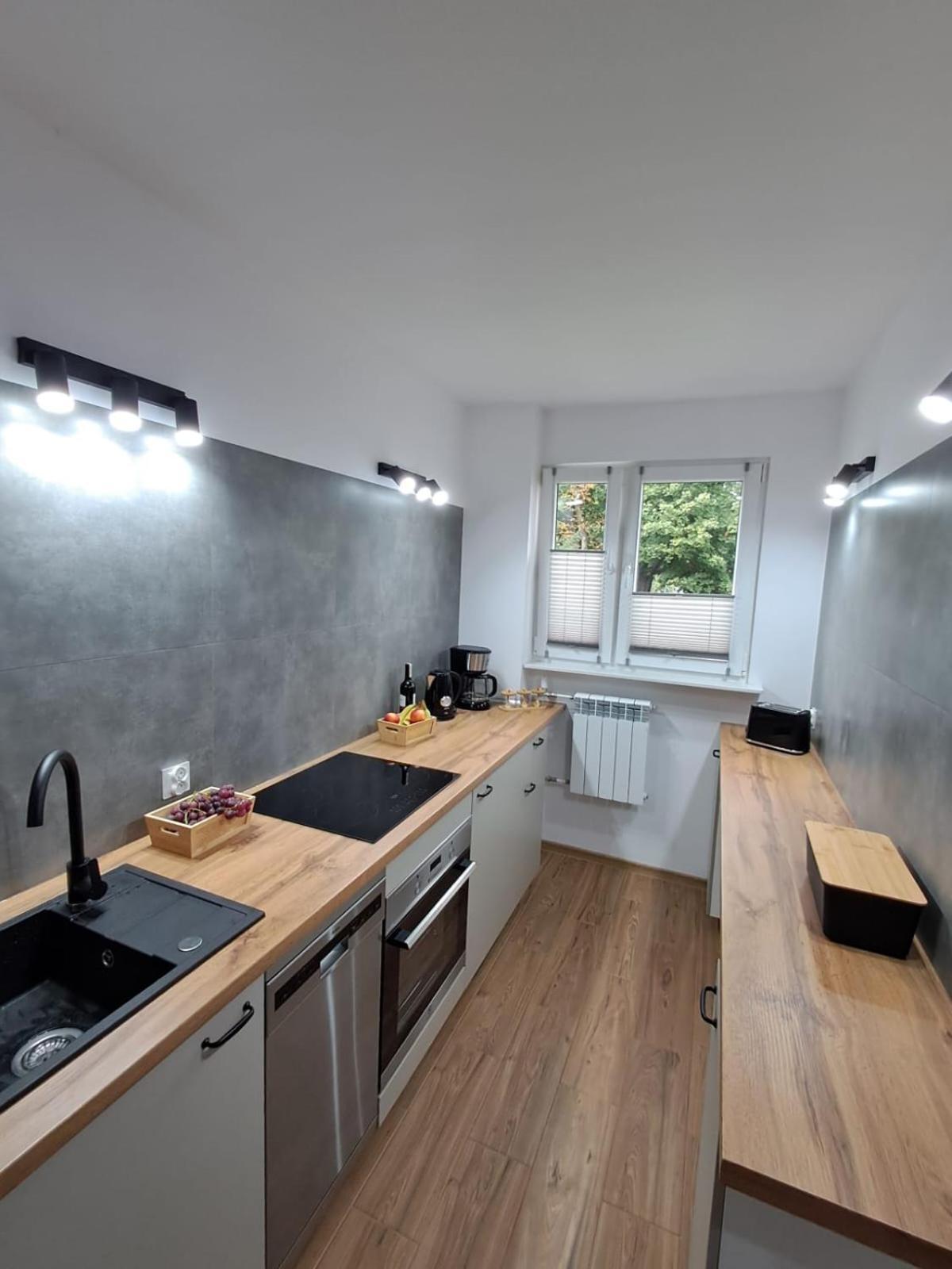 Apartament Przy Stawach Grodzisk Mazowiecki Esterno foto