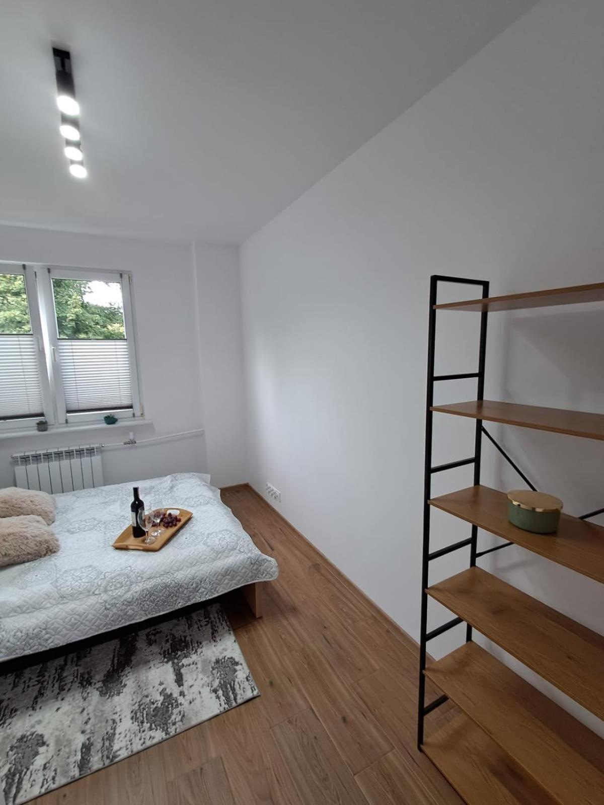 Apartament Przy Stawach Grodzisk Mazowiecki Esterno foto